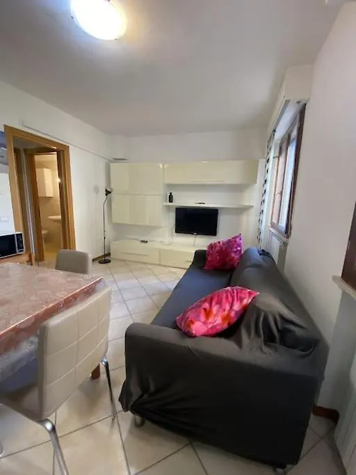 Casa Serena Donoratico 0*,  Italy